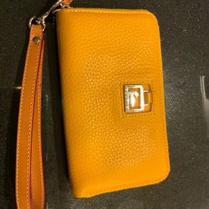 Dooney & Bourke convertible leather wristlet